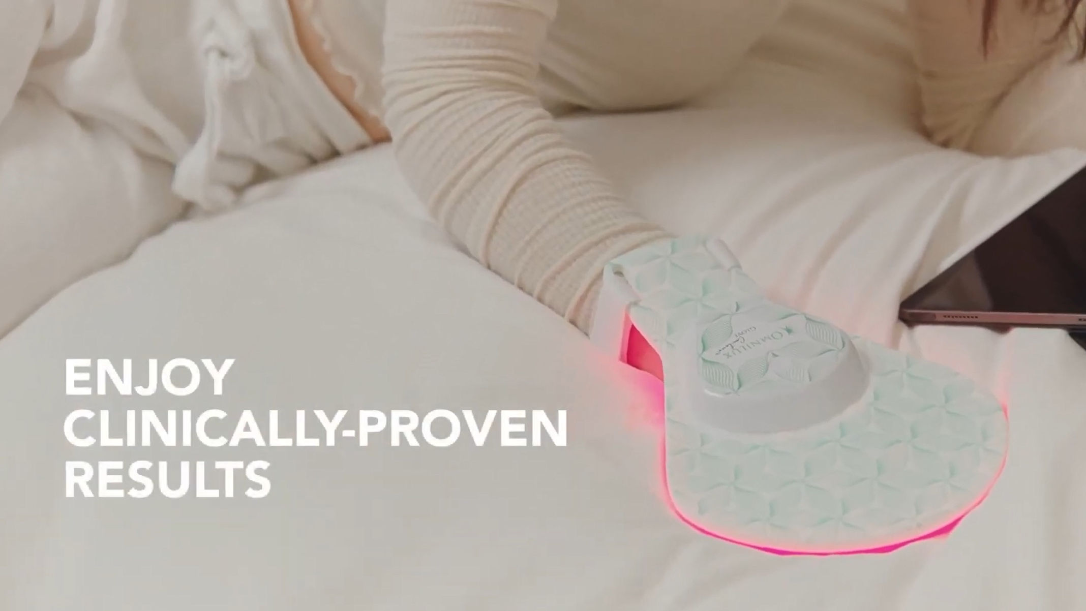 Omnilux Contour Glove Treat your hands